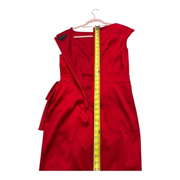 St. John
Elegant Cocktail dress in Venetian Red size 4 - Picture 13 of 16